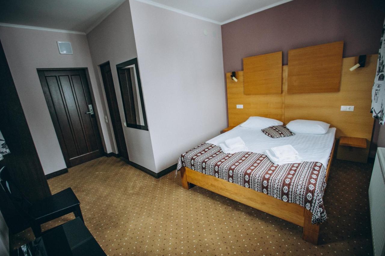 Hoch Land Hotel Yablunytsya Exterior foto