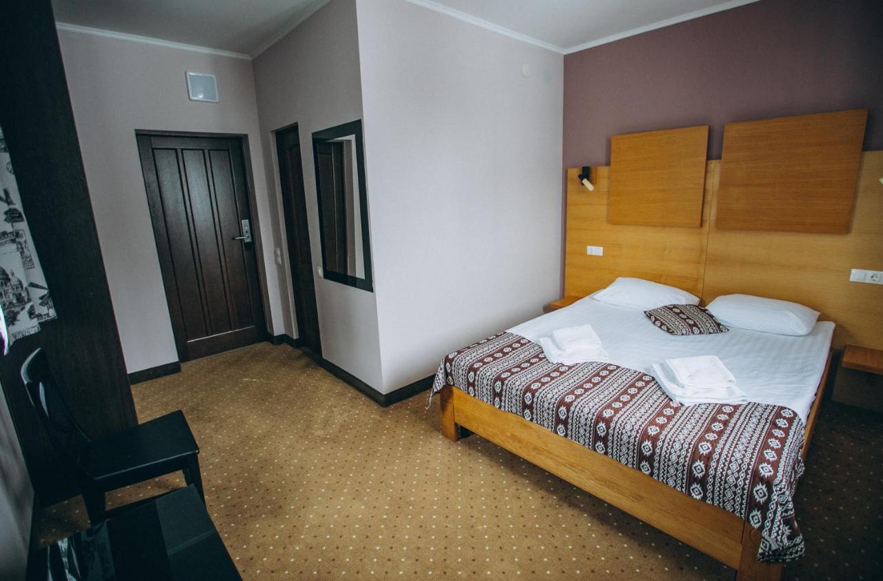 Hoch Land Hotel Yablunytsya Exterior foto